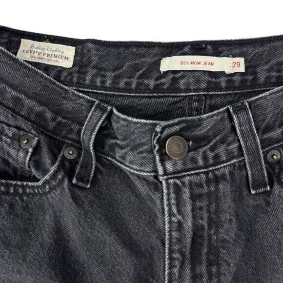 LEVI'S Premium 80s Mom High Rise Tapered Leg Jean Size 29 Not To Interrupt - Picture 3 of 8